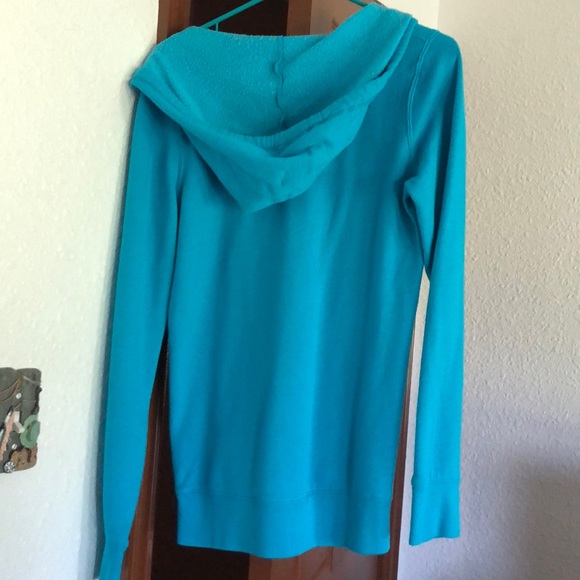 VS Pink Sweatshirt - Picture 2 of 2